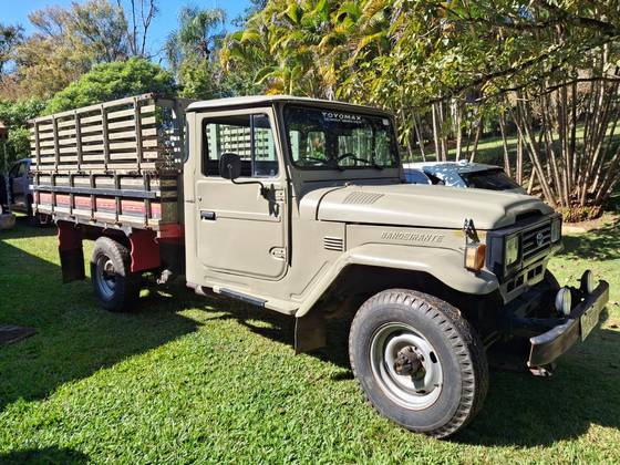 TOYOTA BANDEIRANTE 3.7 BJ55LP-BL 4X4 CS DIESEL 2P MANUAL